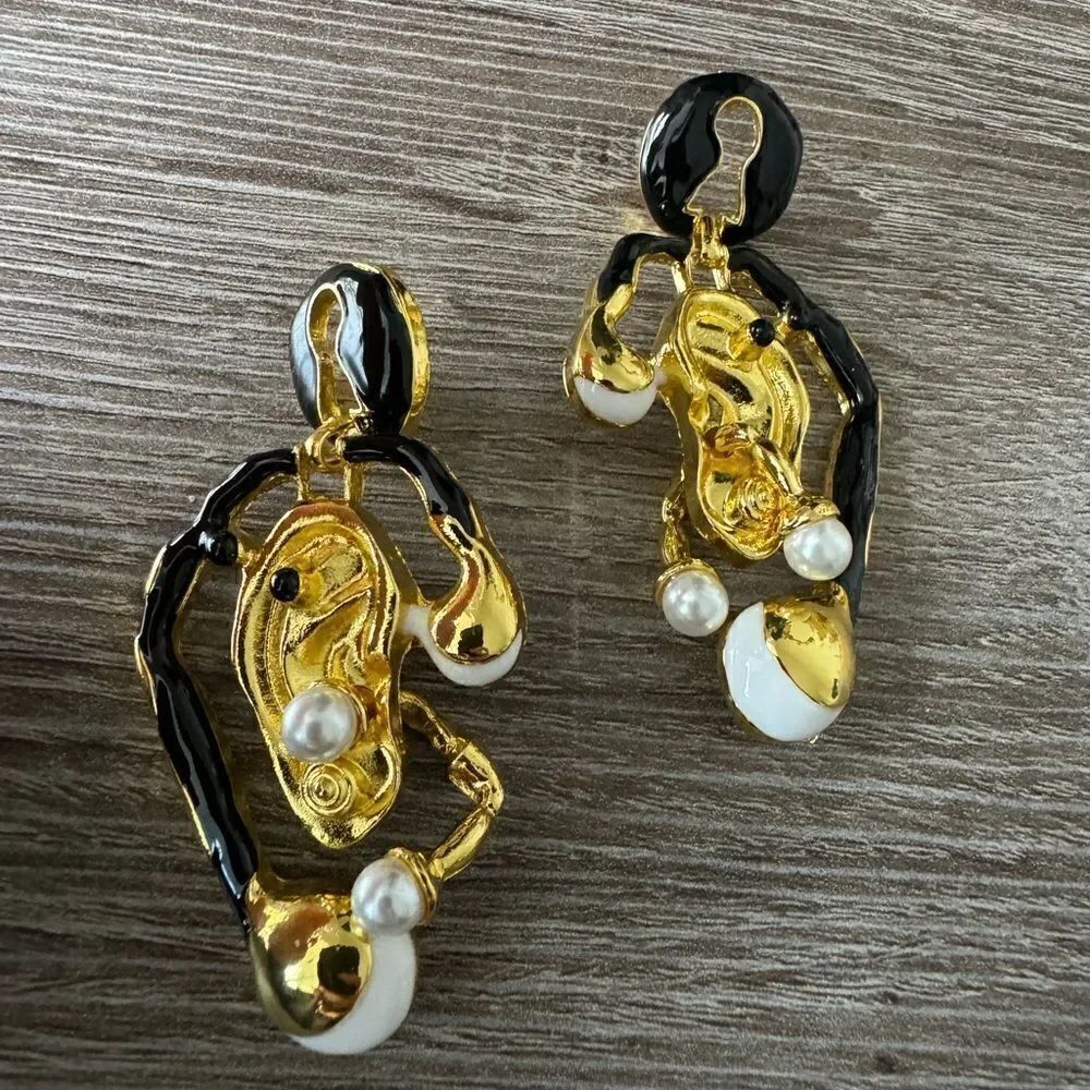 Statement ear shape earrings A959 - Picture 2 of 4